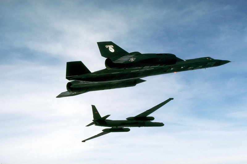 Illustration for article titled La evolución del avión espía SR-71 Blackbird en espectaculares imágenes